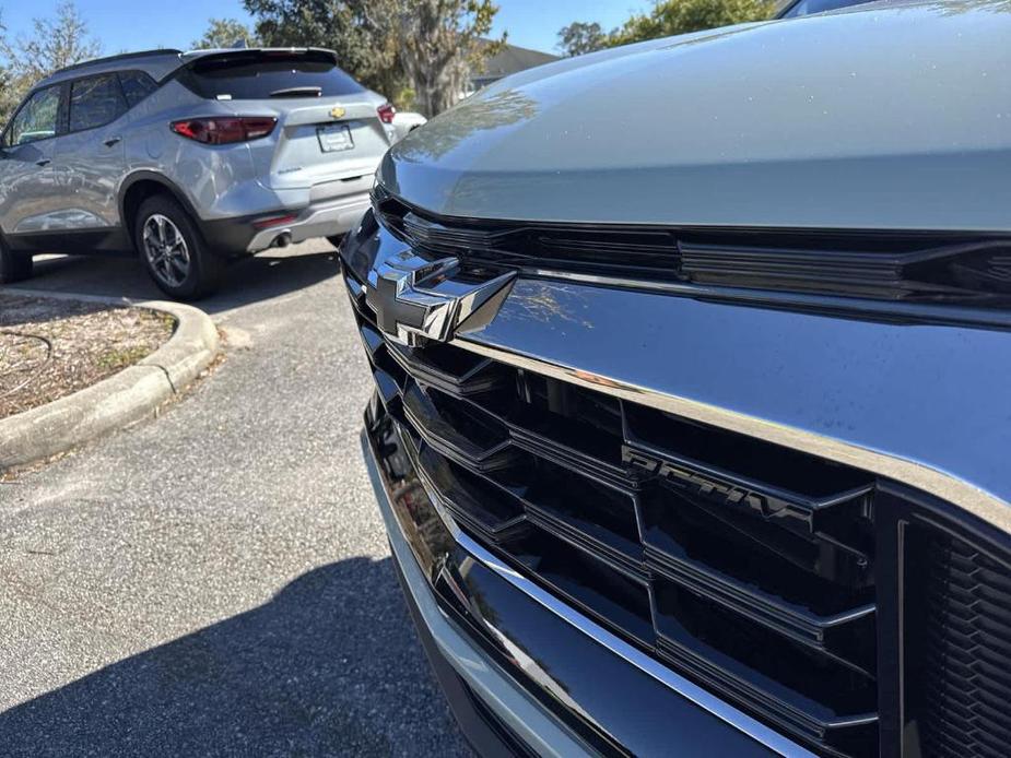 new 2025 Chevrolet Equinox car, priced at $34,375