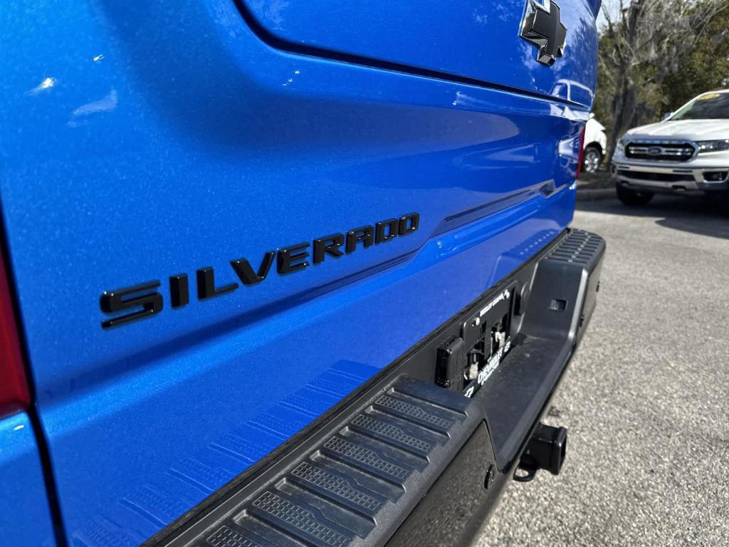 new 2025 Chevrolet Silverado 1500 car, priced at $59,900