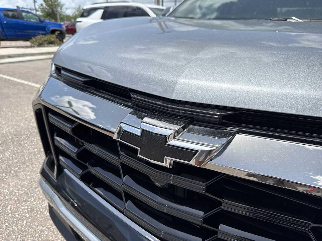 new 2025 Chevrolet Equinox car, priced at $31,930