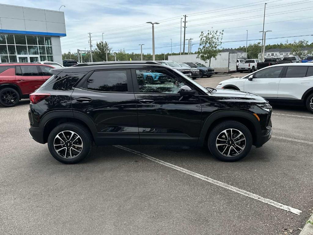 used 2024 Chevrolet TrailBlazer car, priced at $21,897