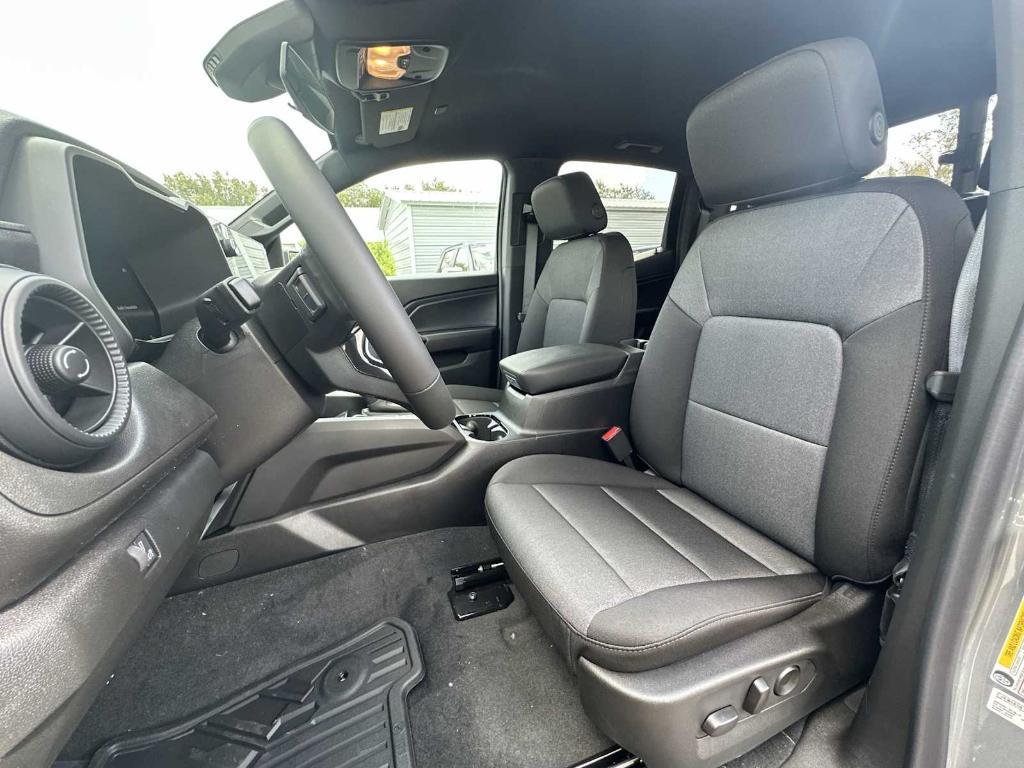new 2026 Chevrolet Colorado car, priced at $32,280