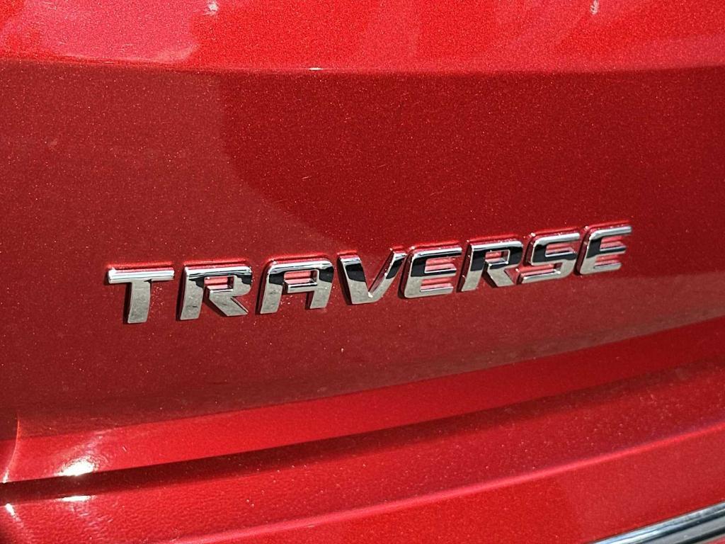 used 2022 Chevrolet Traverse car, priced at $33,997