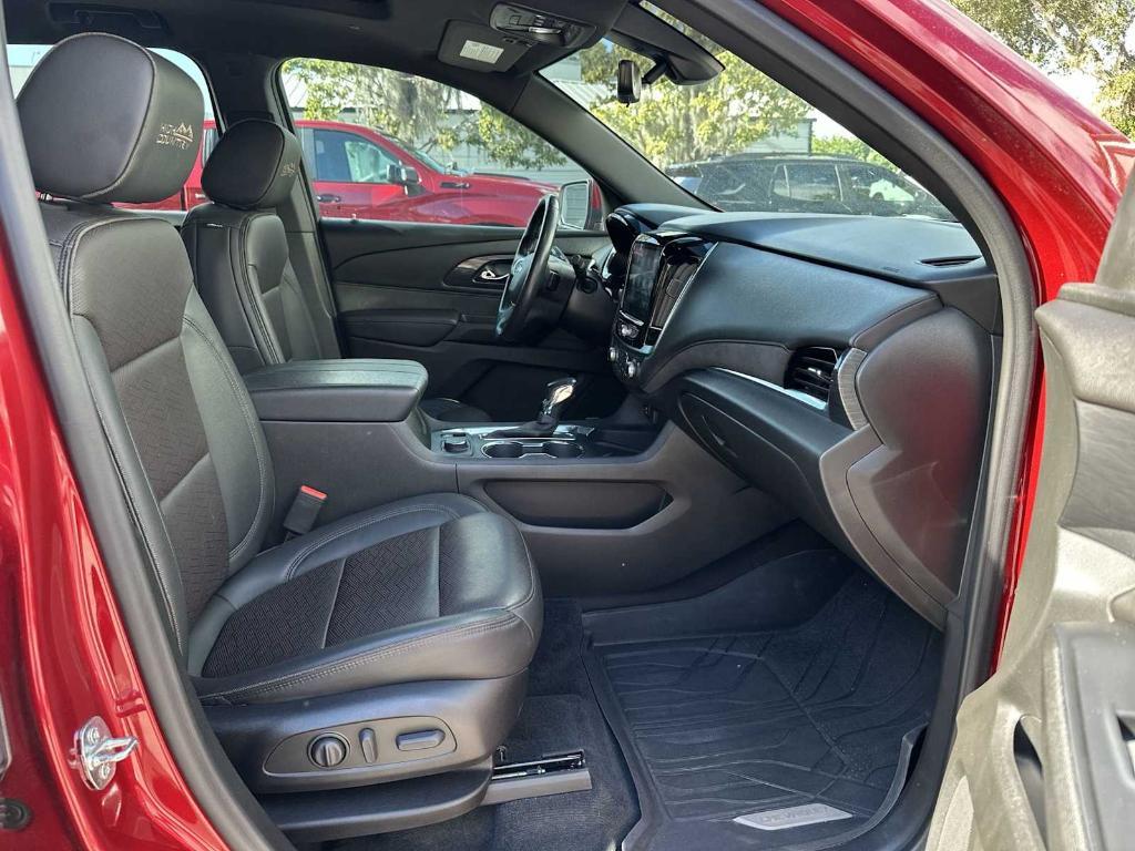 used 2022 Chevrolet Traverse car, priced at $33,997