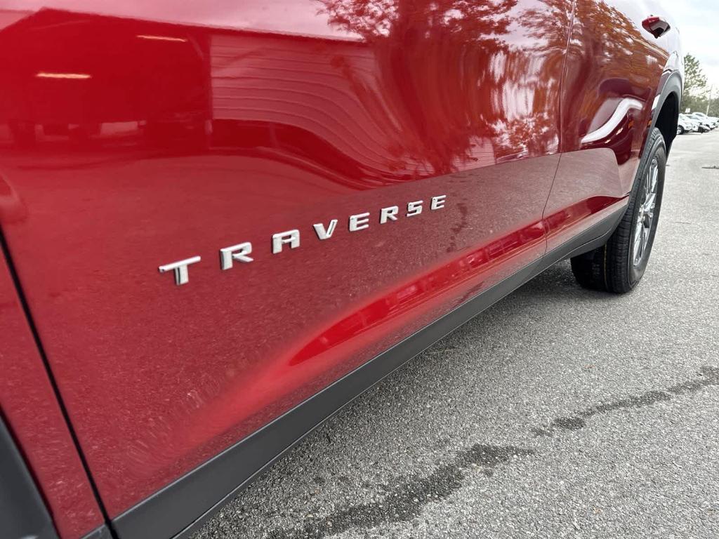 new 2025 Chevrolet Traverse car, priced at $42,490