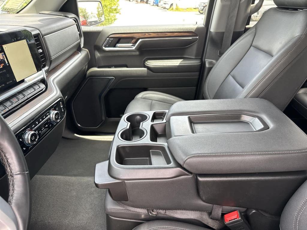 used 2024 GMC Sierra 1500 car, priced at $45,997