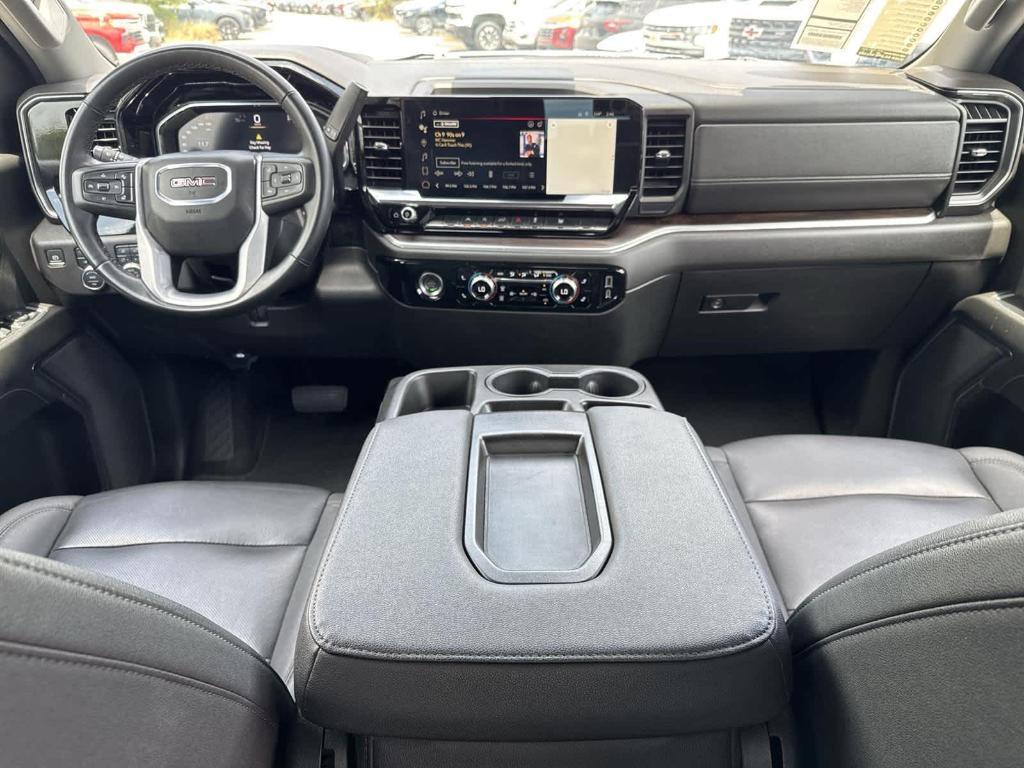 used 2024 GMC Sierra 1500 car, priced at $45,997
