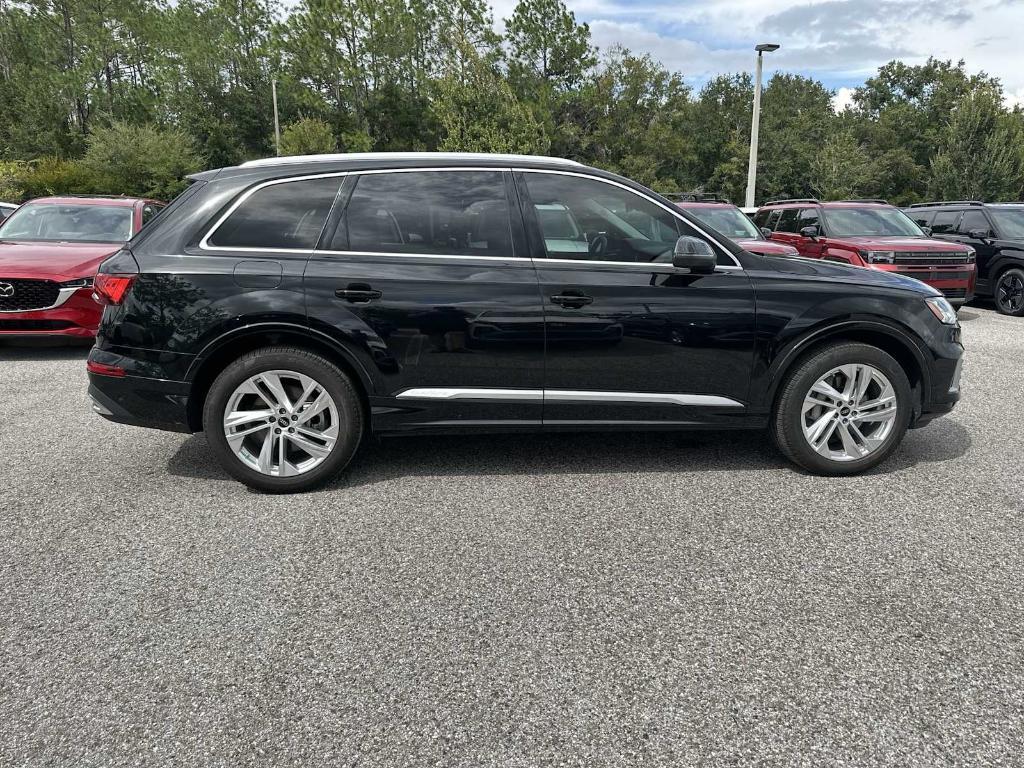 used 2024 Audi Q7 car, priced at $39,658