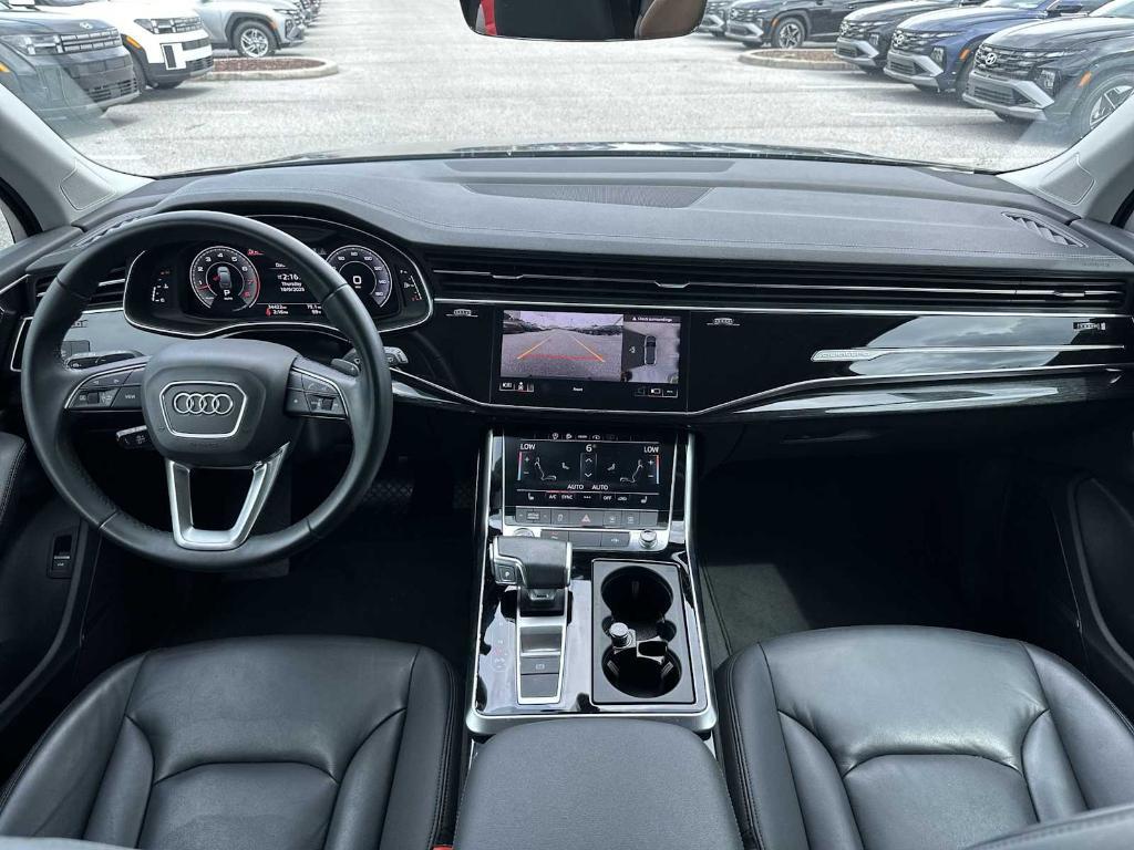 used 2024 Audi Q7 car, priced at $39,658