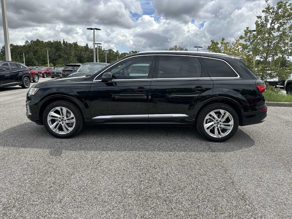 used 2024 Audi Q7 car, priced at $39,658