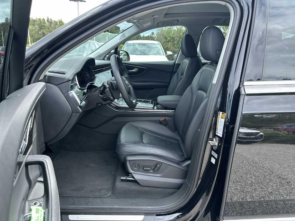 used 2024 Audi Q7 car, priced at $39,658