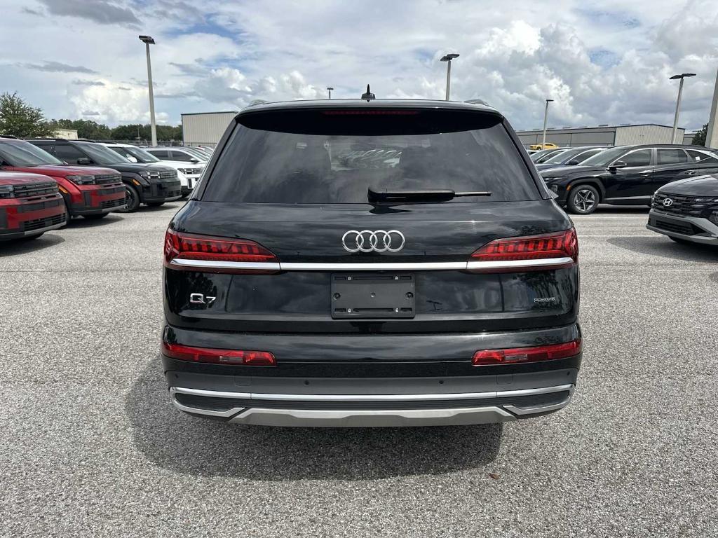 used 2024 Audi Q7 car, priced at $39,658