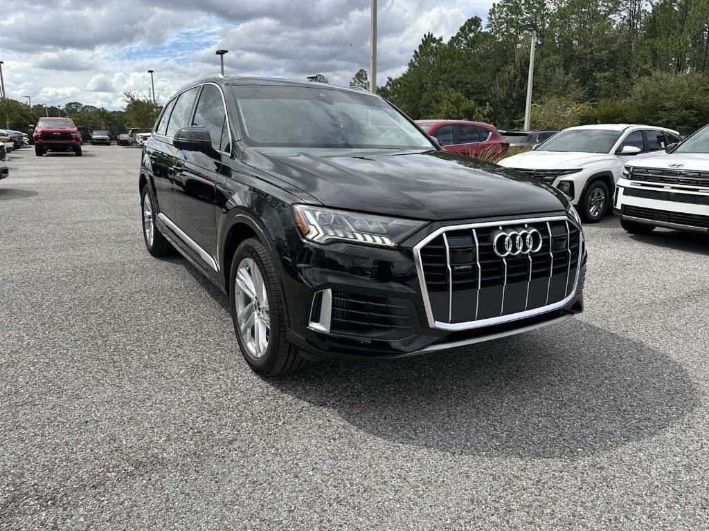 used 2024 Audi Q7 car, priced at $39,658