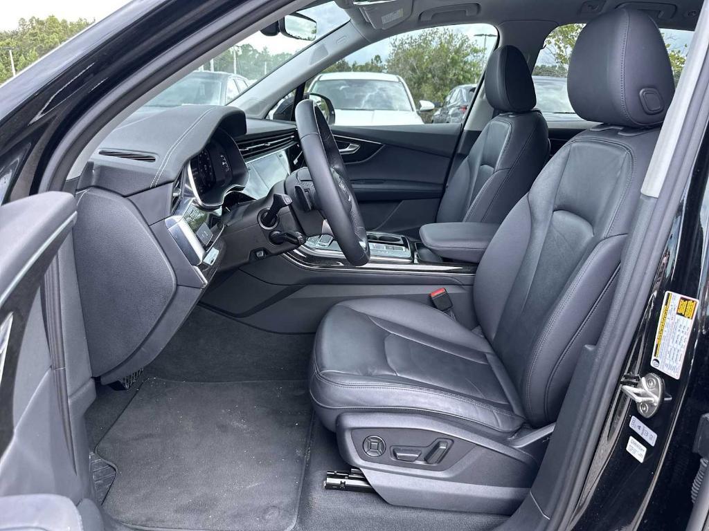 used 2024 Audi Q7 car, priced at $39,658
