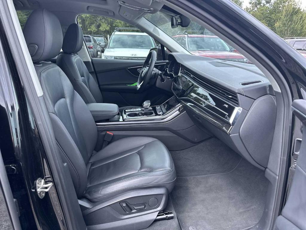 used 2024 Audi Q7 car, priced at $39,658