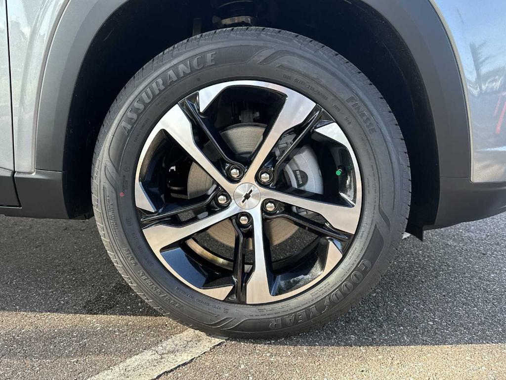 new 2025 Chevrolet Trax car, priced at $22,625