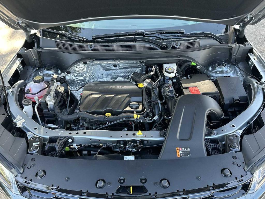 new 2025 Chevrolet Trax car, priced at $22,625