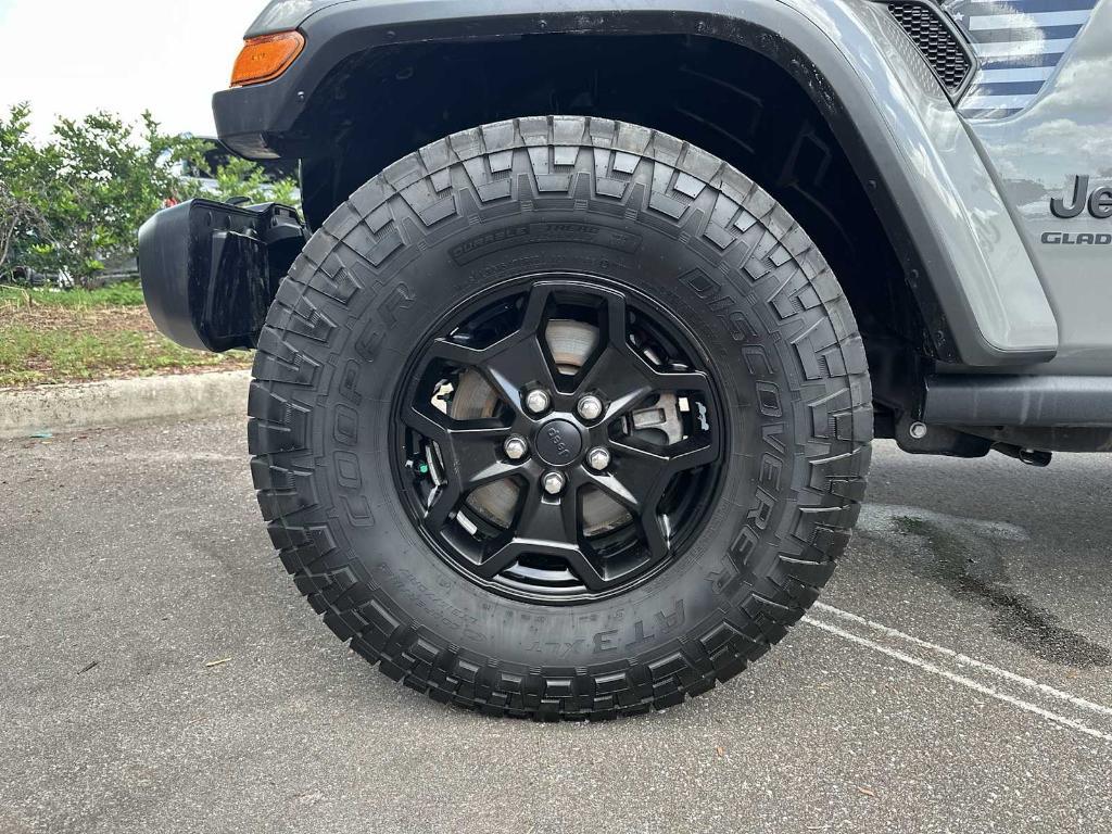 used 2021 Jeep Gladiator car, priced at $29,997