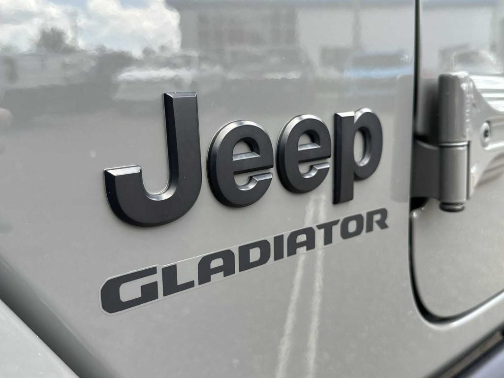 used 2021 Jeep Gladiator car, priced at $29,997