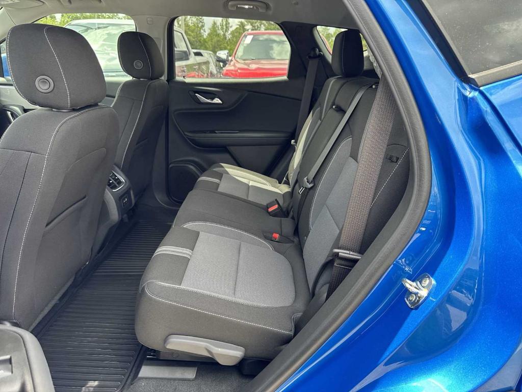new 2025 Chevrolet Blazer car, priced at $32,560