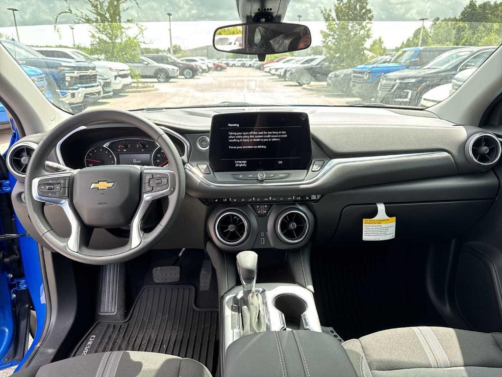 new 2025 Chevrolet Blazer car, priced at $32,560