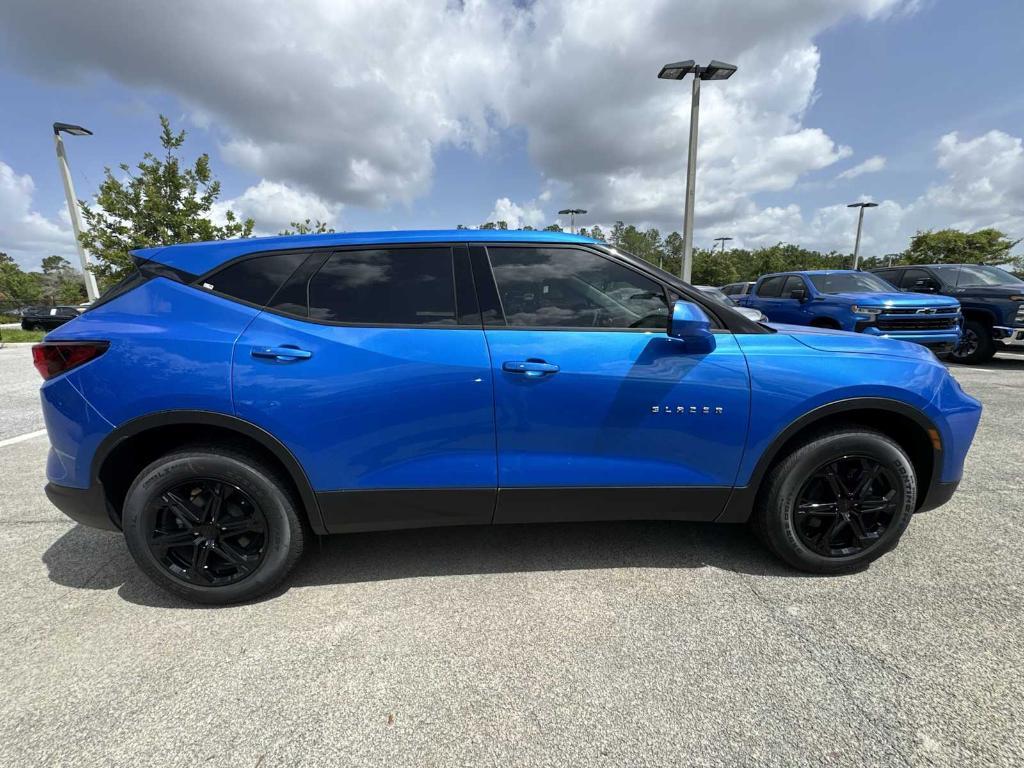 new 2025 Chevrolet Blazer car, priced at $32,560