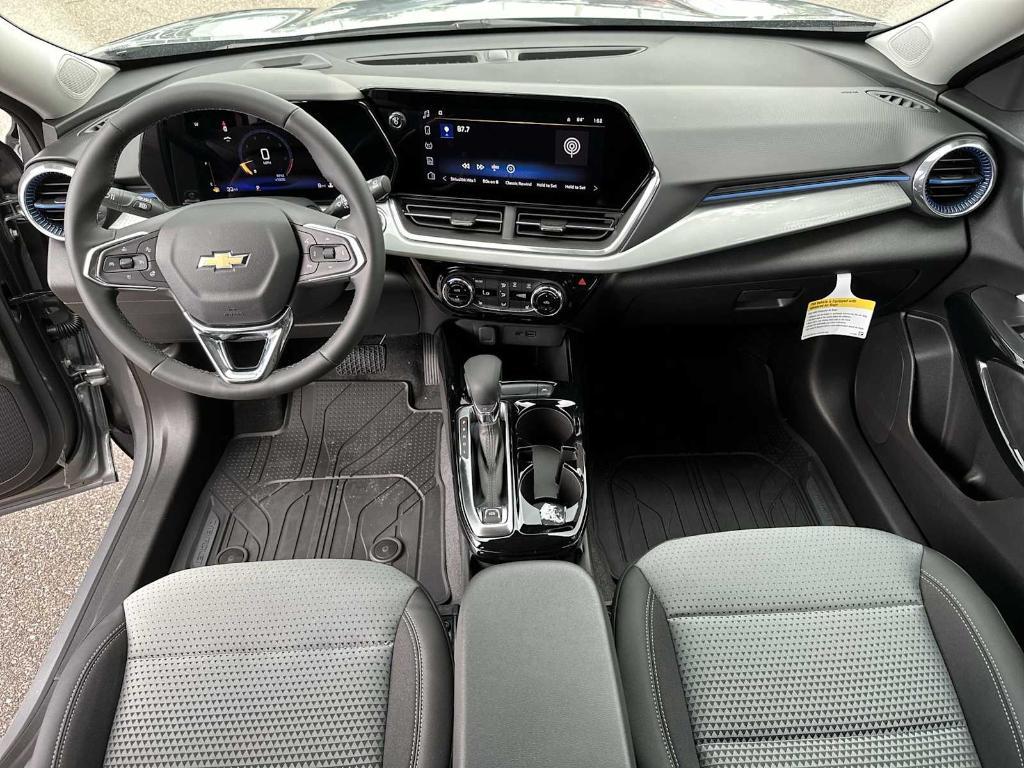 new 2025 Chevrolet Trax car, priced at $23,820