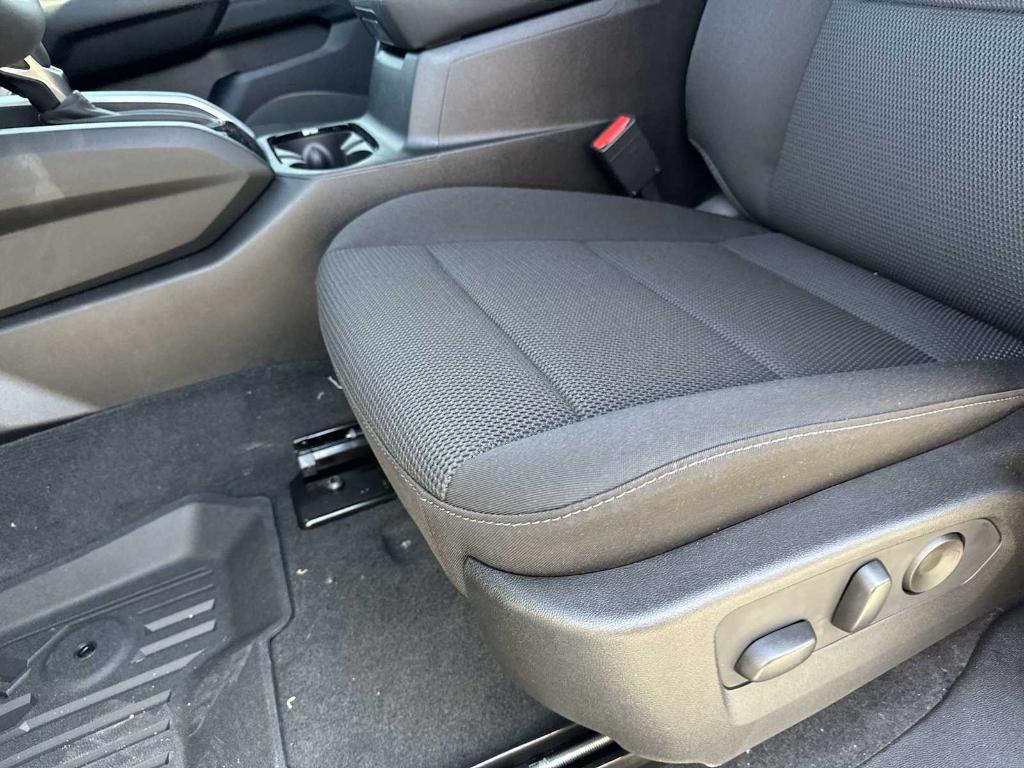new 2025 Chevrolet Colorado car, priced at $34,140