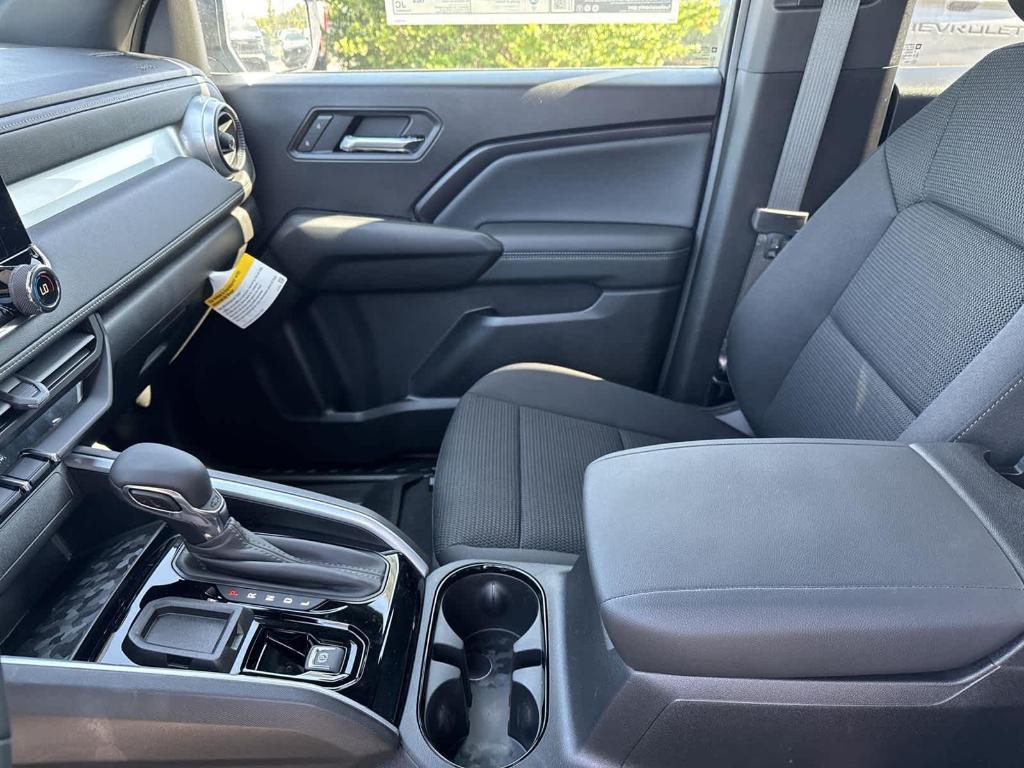 new 2025 Chevrolet Colorado car, priced at $34,140