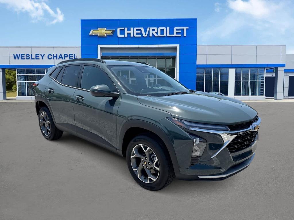 new 2025 Chevrolet Trax car, priced at $22,275