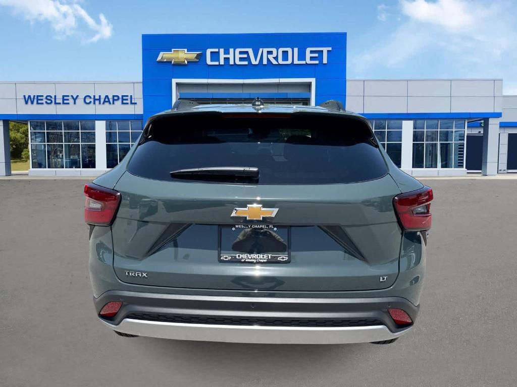 new 2025 Chevrolet Trax car, priced at $22,275
