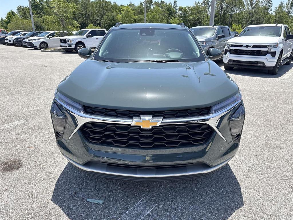new 2025 Chevrolet Trax car, priced at $22,775