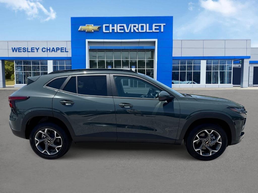 new 2025 Chevrolet Trax car, priced at $22,275