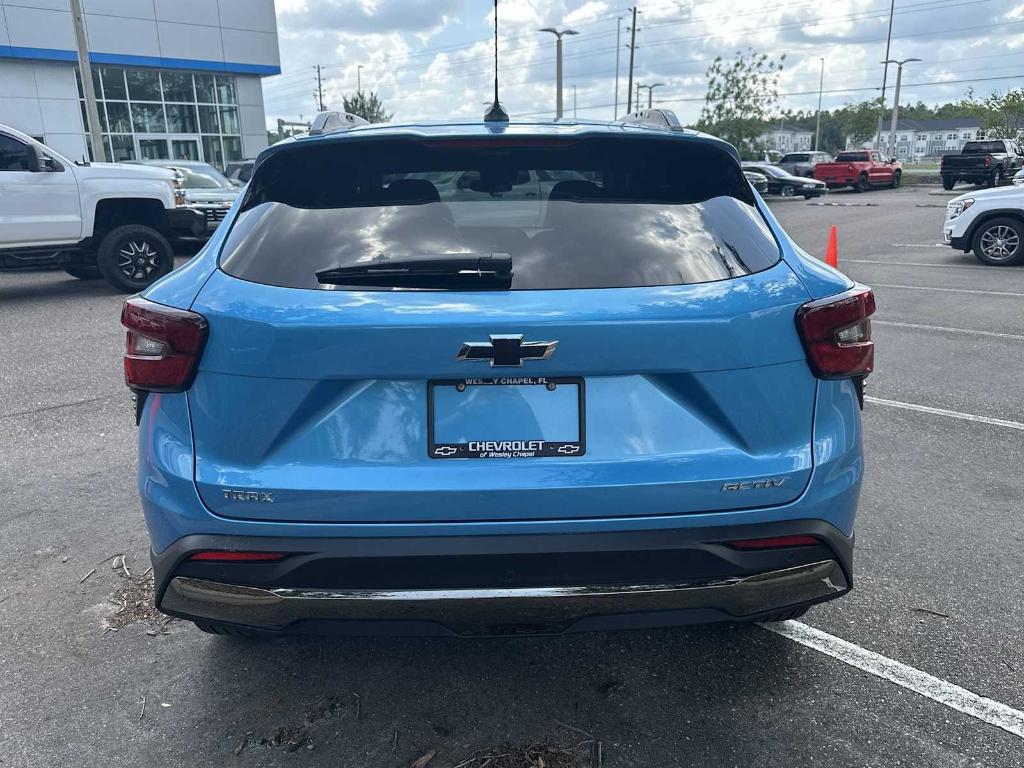 new 2025 Chevrolet Trax car, priced at $23,825