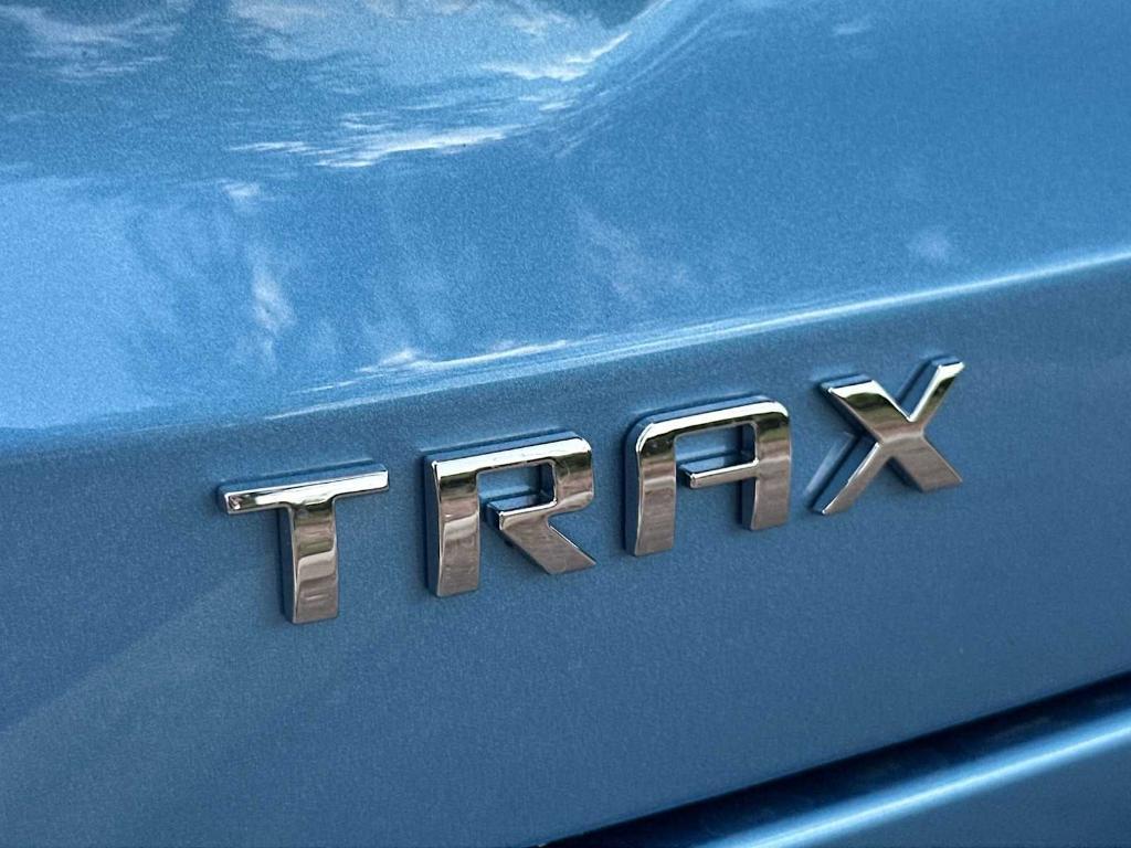 new 2025 Chevrolet Trax car, priced at $23,825