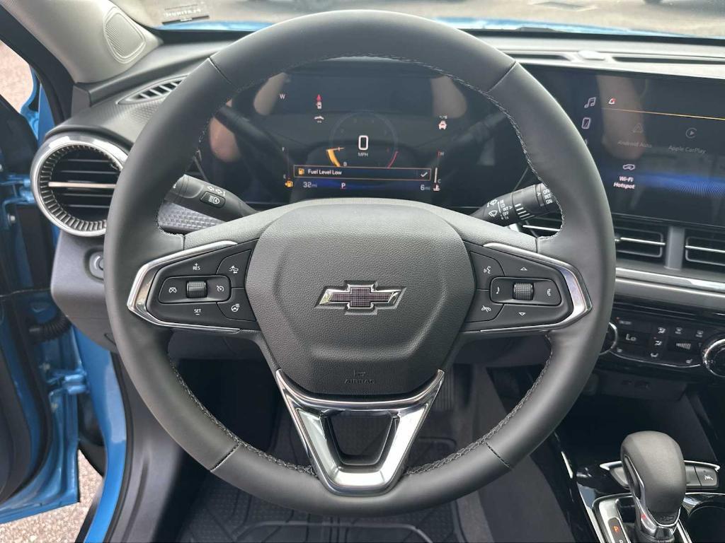 new 2025 Chevrolet Trax car, priced at $23,825