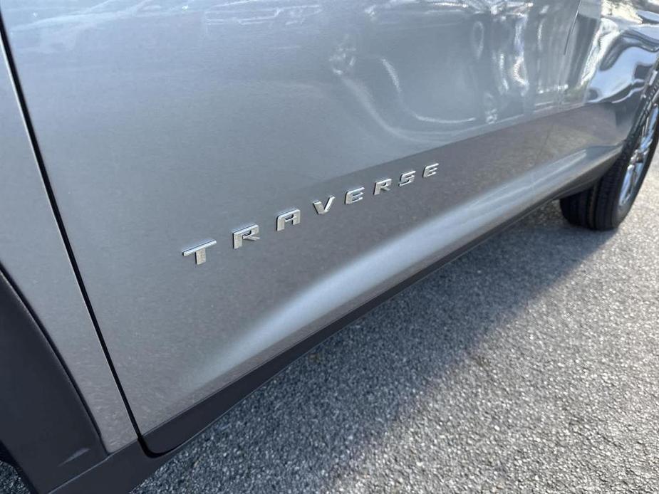 new 2025 Chevrolet Traverse car, priced at $41,995