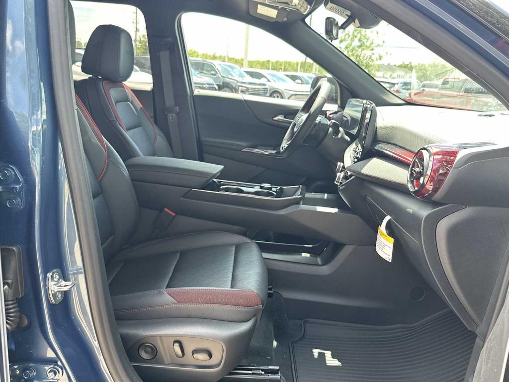 new 2026 Chevrolet Equinox car, priced at $32,530