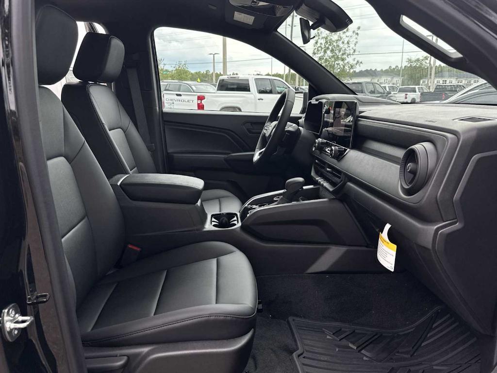 new 2025 Chevrolet Colorado car, priced at $39,620