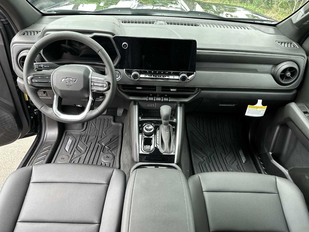 new 2025 Chevrolet Colorado car, priced at $39,620