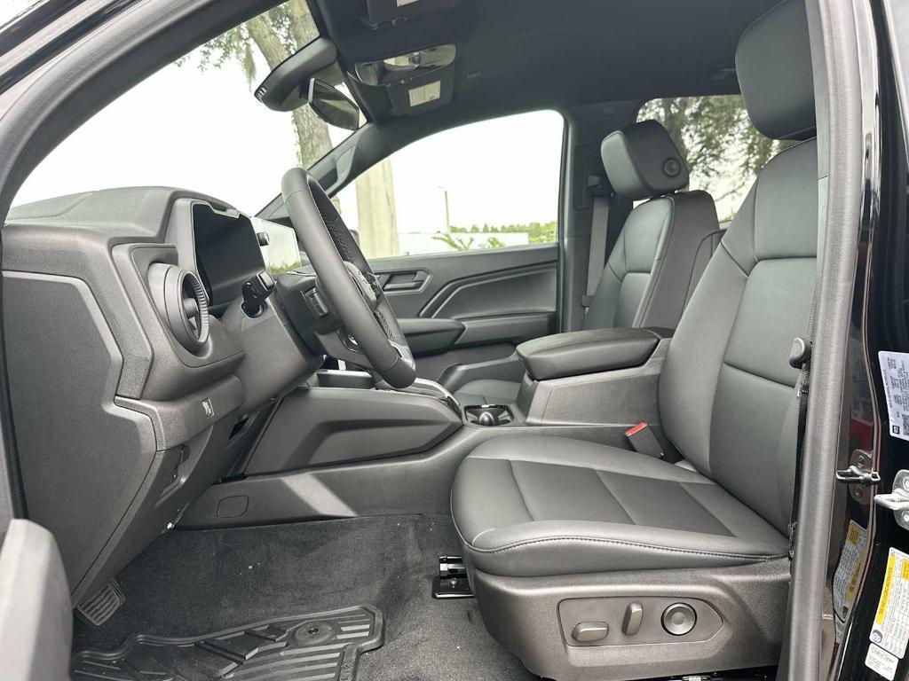 new 2025 Chevrolet Colorado car, priced at $39,620