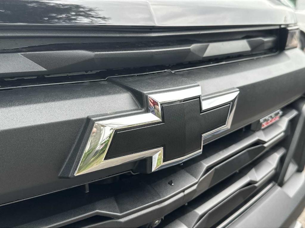 new 2025 Chevrolet Colorado car, priced at $39,620