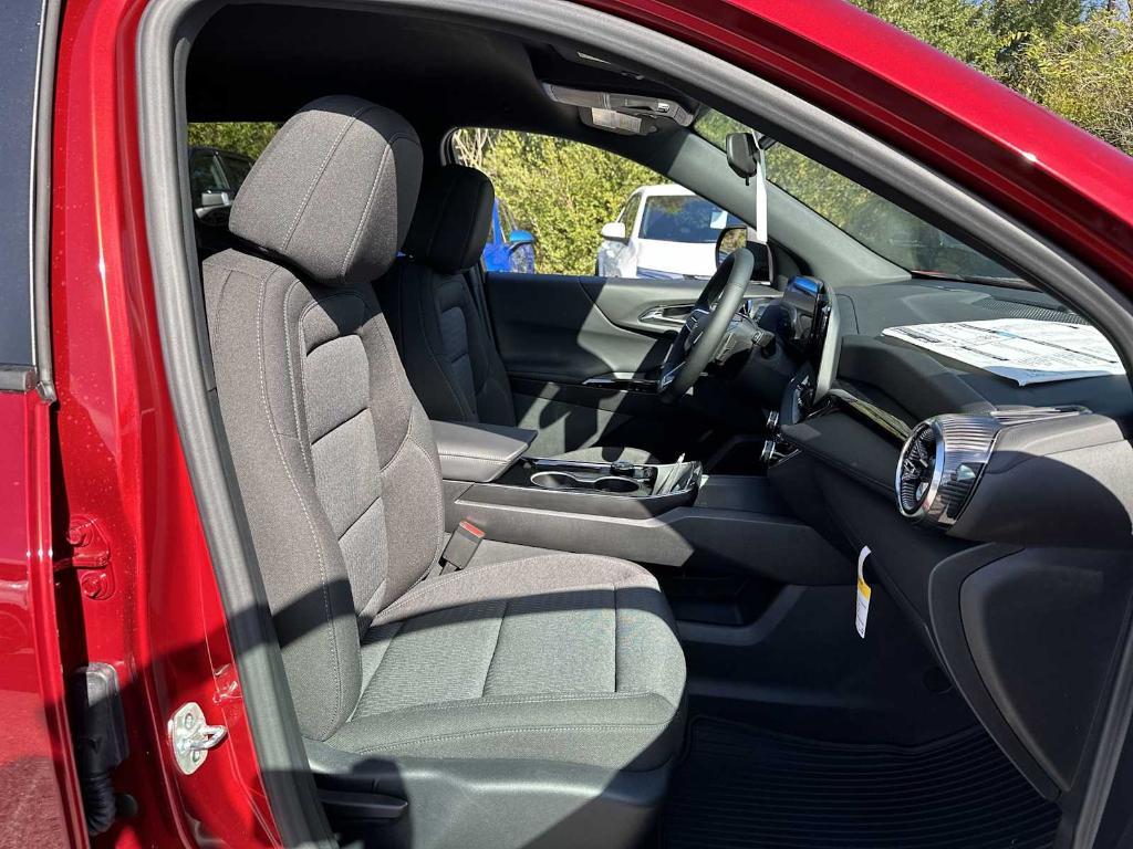 new 2026 Chevrolet Equinox car, priced at $26,730