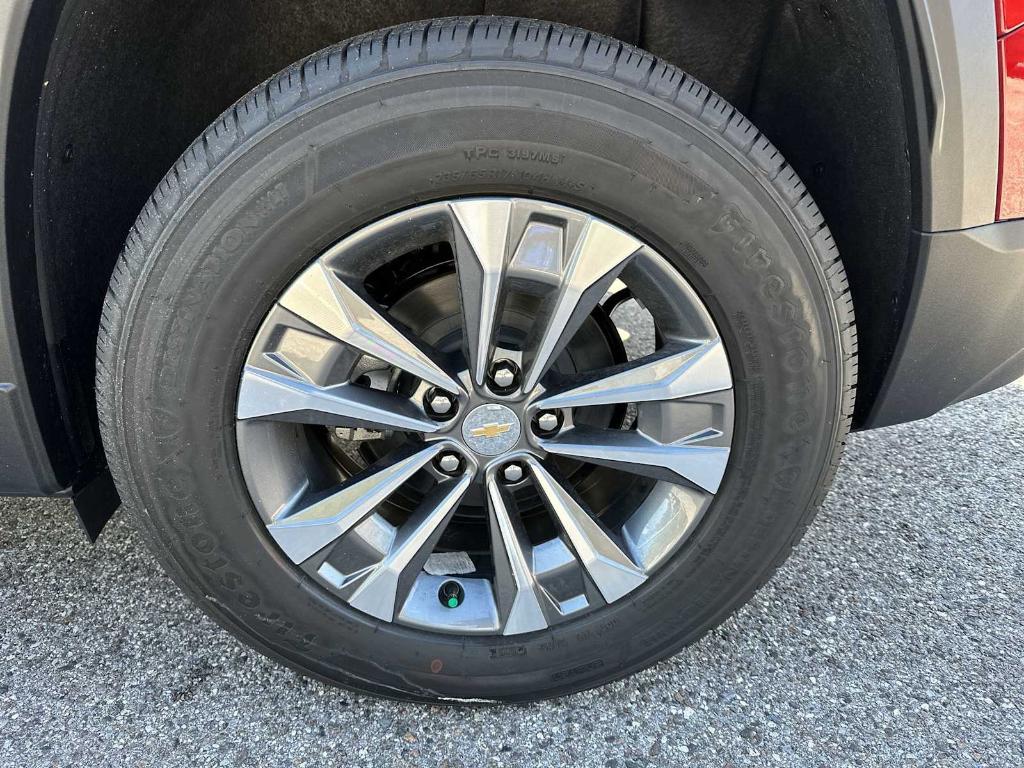 new 2026 Chevrolet Equinox car, priced at $26,730