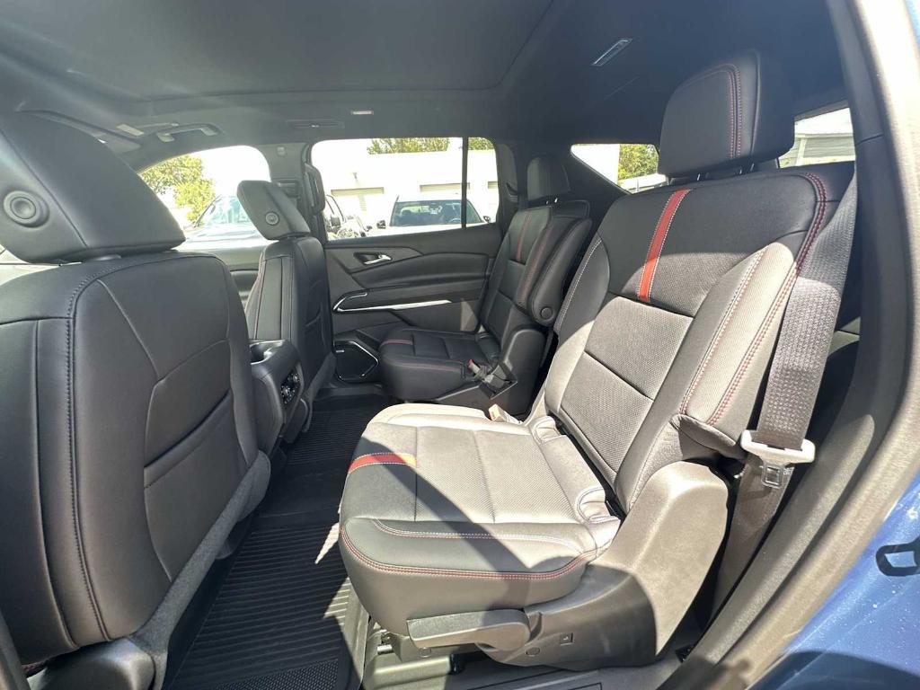 new 2026 Chevrolet Traverse car, priced at $56,720