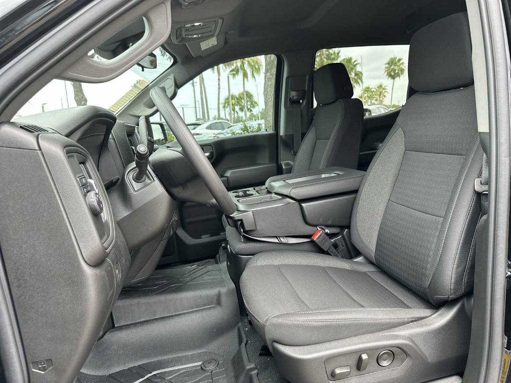 new 2025 Chevrolet Silverado 1500 car, priced at $36,625