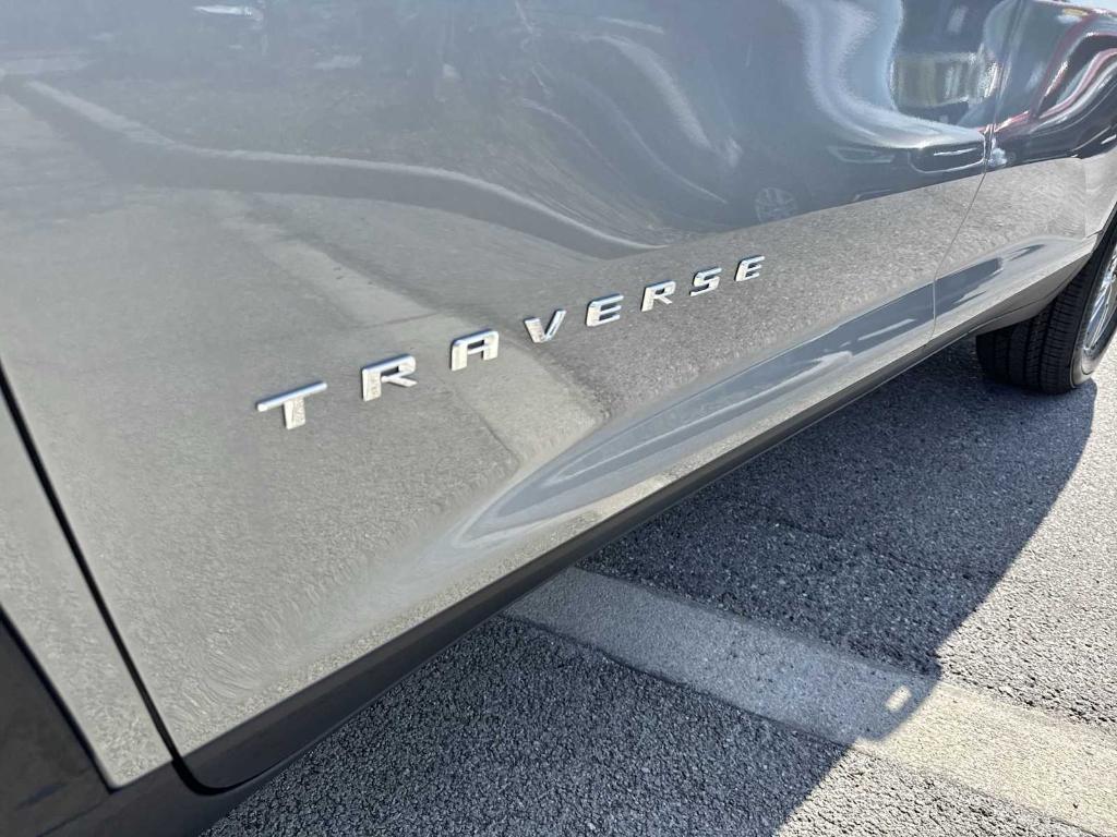 new 2025 Chevrolet Traverse car, priced at $37,545