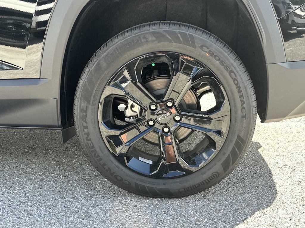 new 2026 Chevrolet Equinox car, priced at $27,725