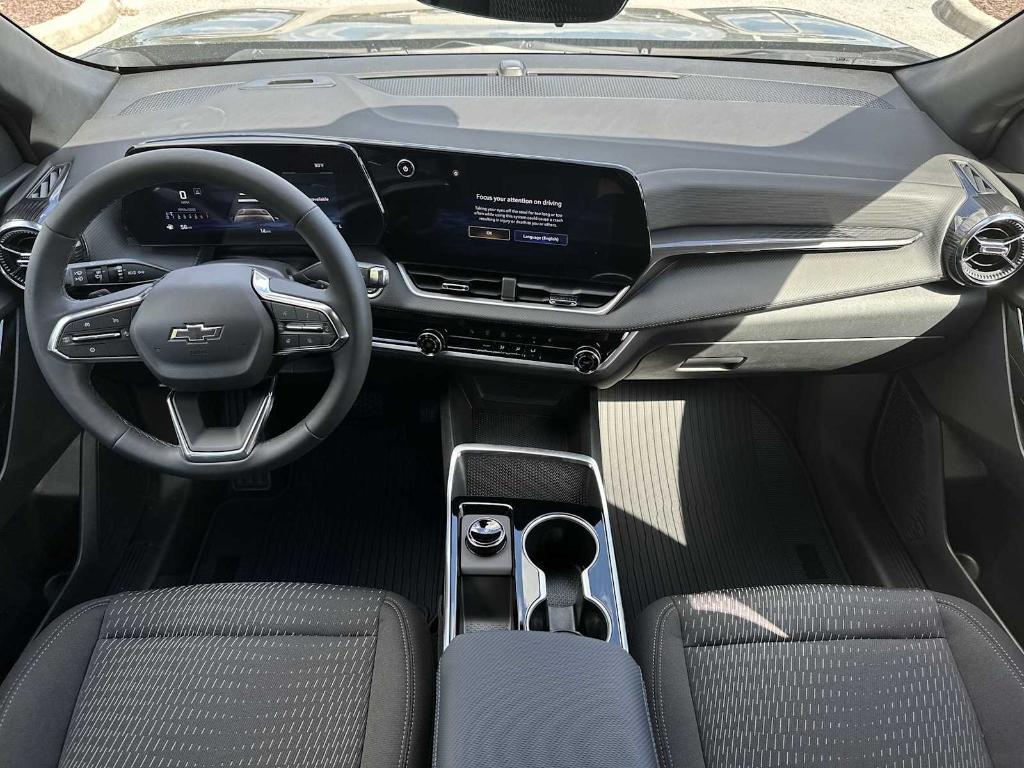 new 2026 Chevrolet Equinox car, priced at $27,725