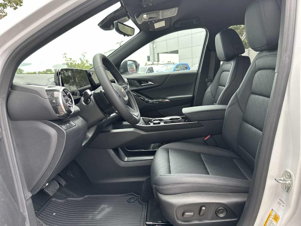 new 2026 Chevrolet Equinox car, priced at $33,230