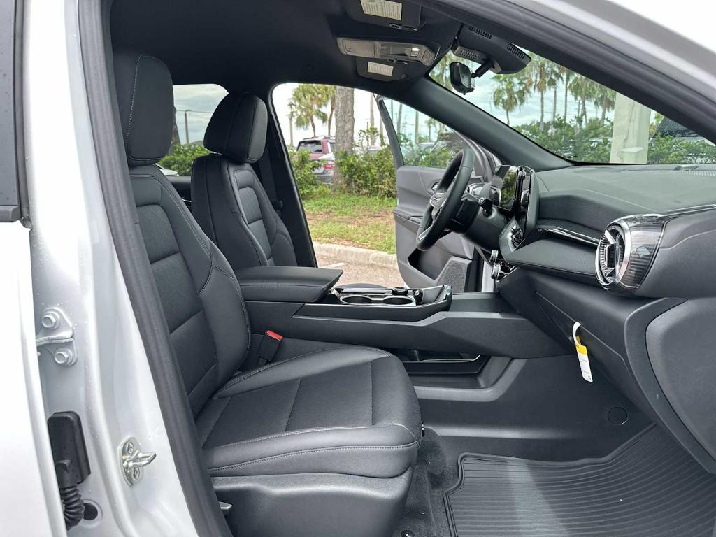 new 2026 Chevrolet Equinox car, priced at $33,230